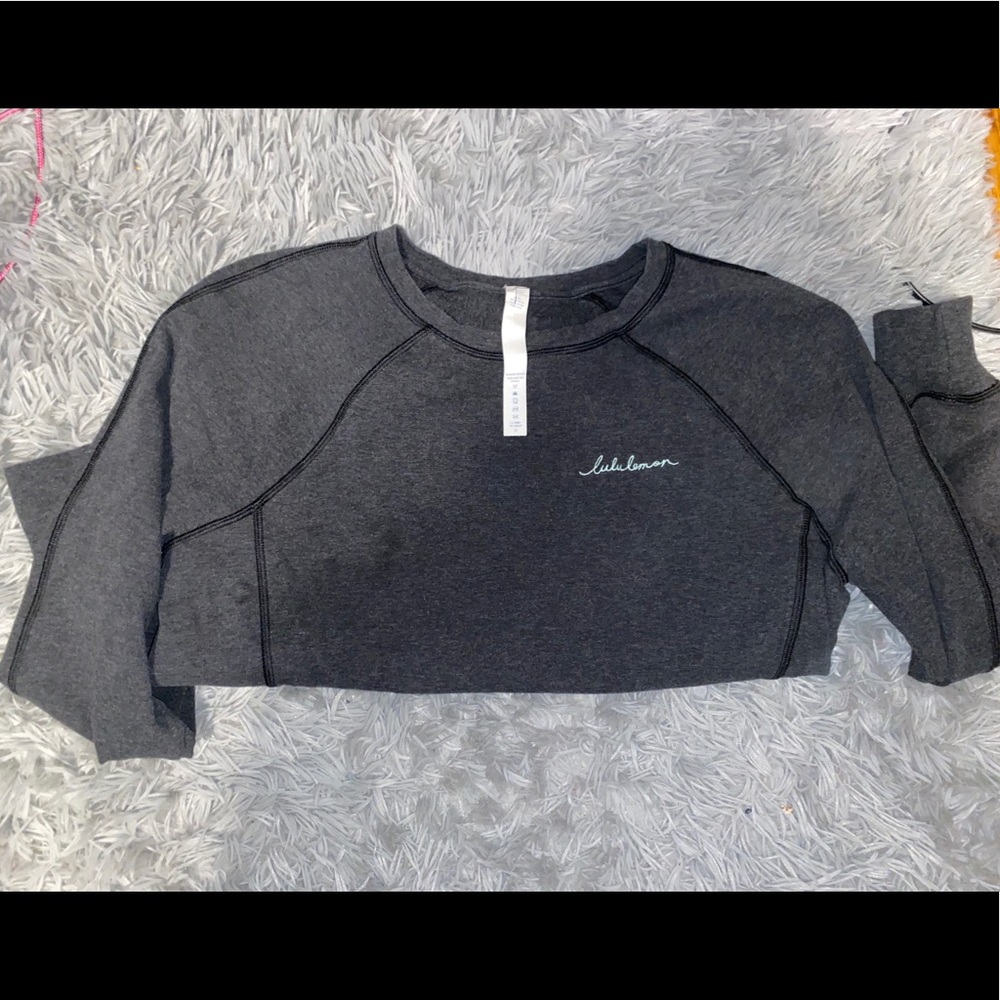 Lululemon crew neck. Great condition